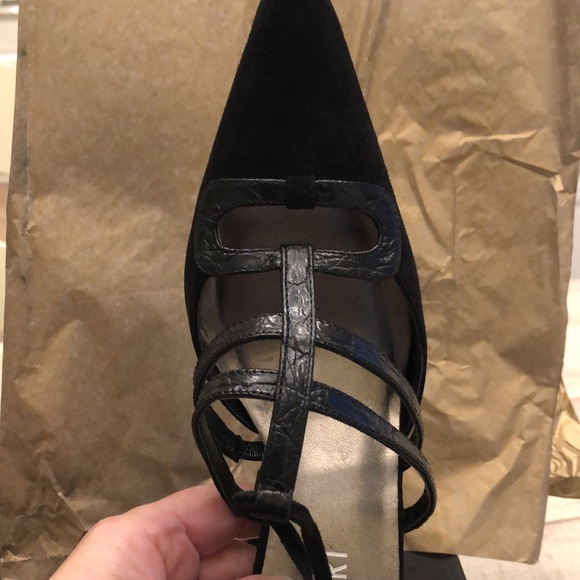 VINTAGE SUEDE LACE UP PUMPS by Colin Stuart - Picture 4 of 15